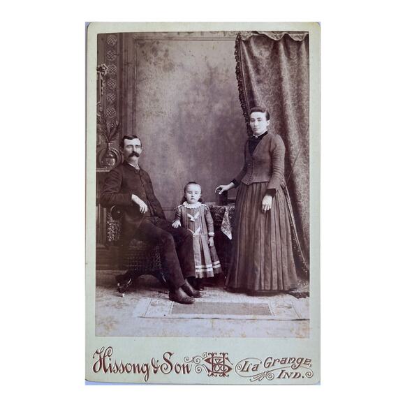 Antique Cabinet Card Photo Early 1900s Well Off Family Hissong & Son LaGrange IN - Picture 2 of 5